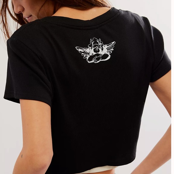 FREE PEOPLE BOYS LIE RISING ANGELS CROPPED BLACK TEE LARGE - Picture 4 of 6
